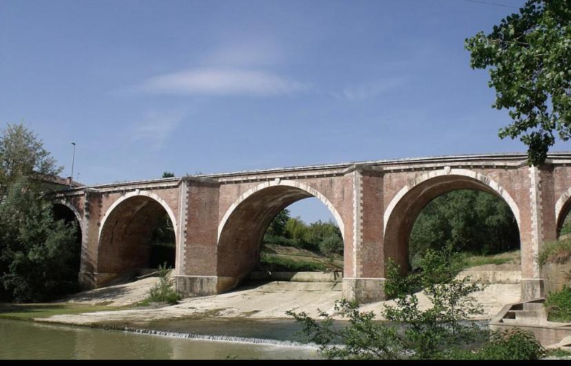 La Sosta - Intero Appartamento Ponte d'Arbia Kültér fotó